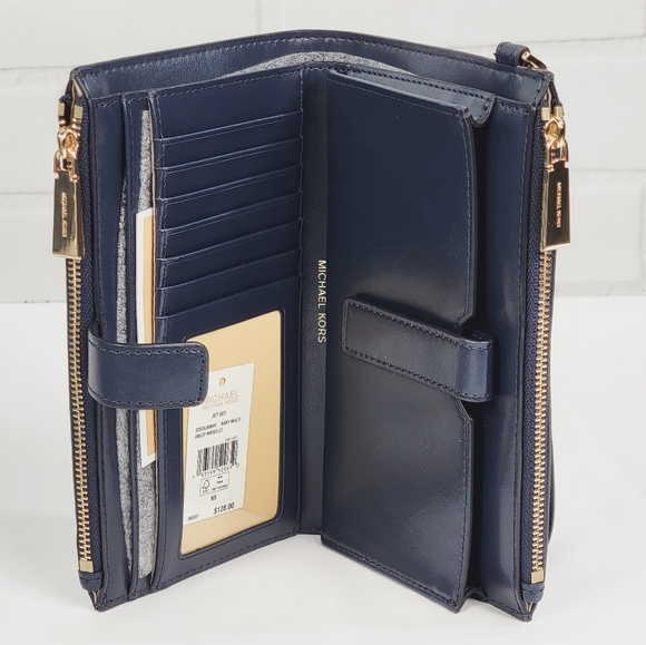 ⚠️LAST 1⚠️ Michael Kors Adele Logo Wristlet Wallet - Picture 2 of 6